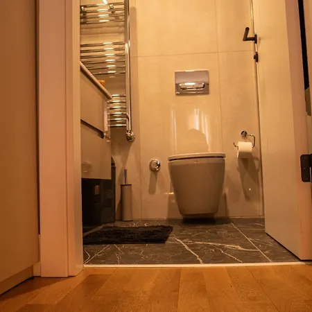 Luna Lux Diamond * סקופיה