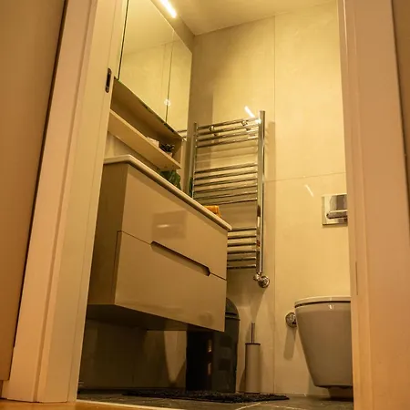 Luna Lux Diamond * סקופיה